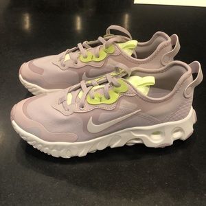 NIKE React Running shoe, women size 9